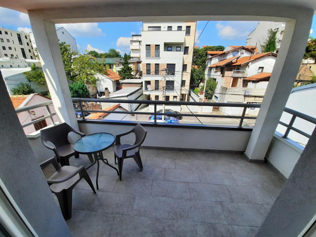 Divizija Lux Apartments Белград Екстер'єр фото
