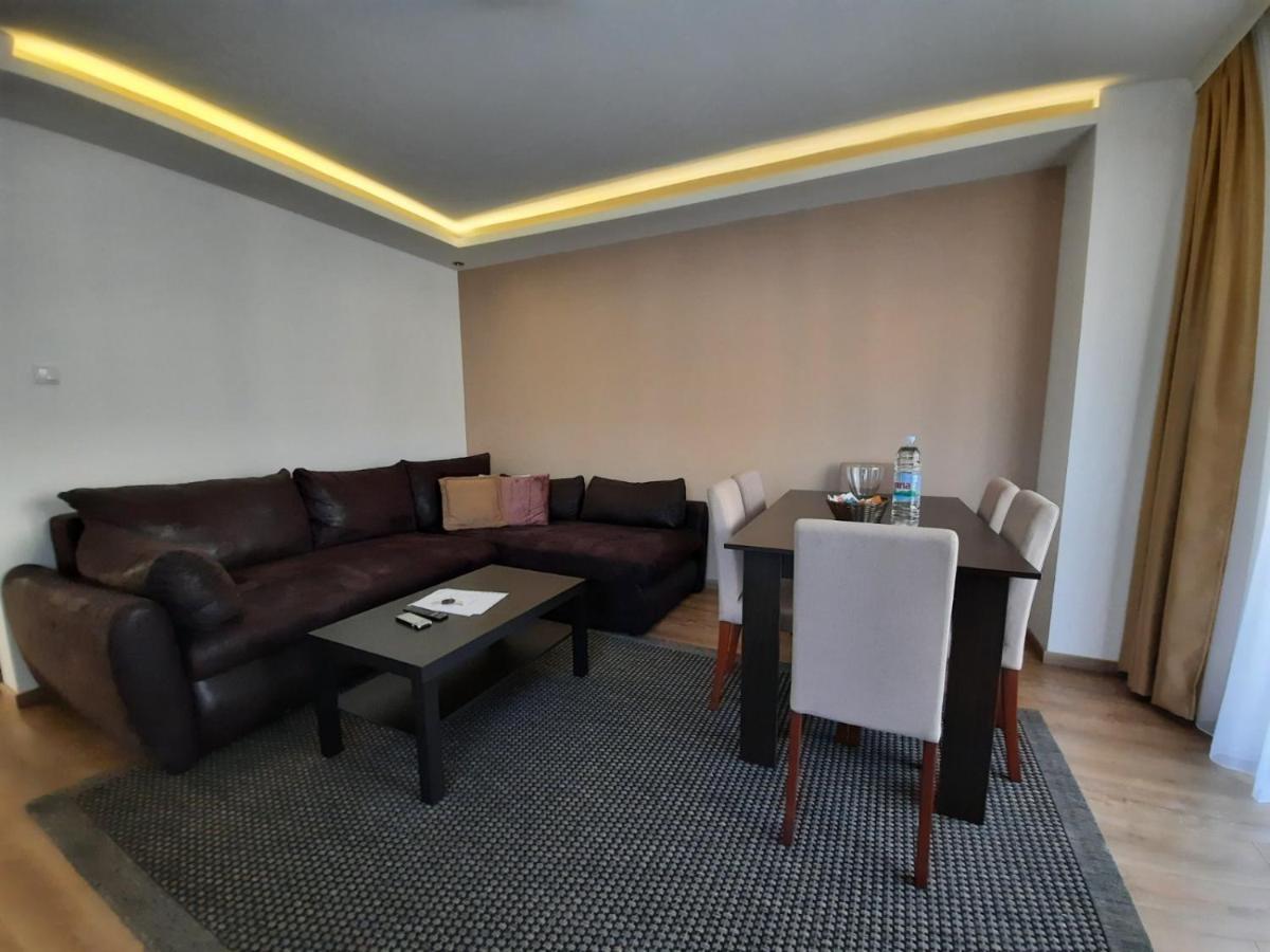 Divizija Lux Apartments Белград Екстер'єр фото