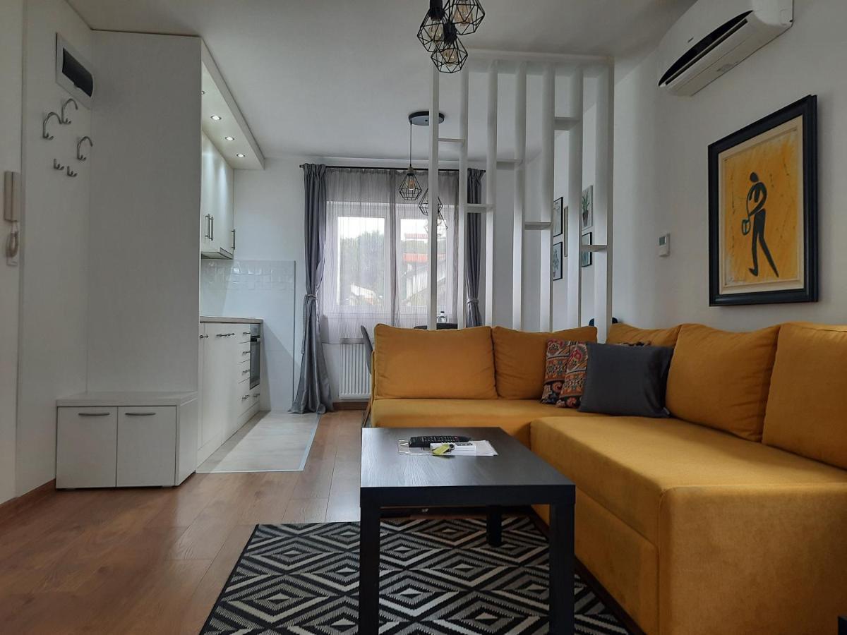 Divizija Lux Apartments Белград Екстер'єр фото